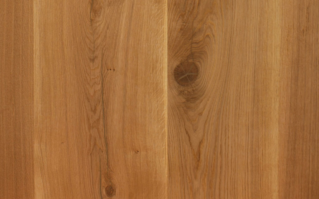 Tischplatte aus Eiche, astig