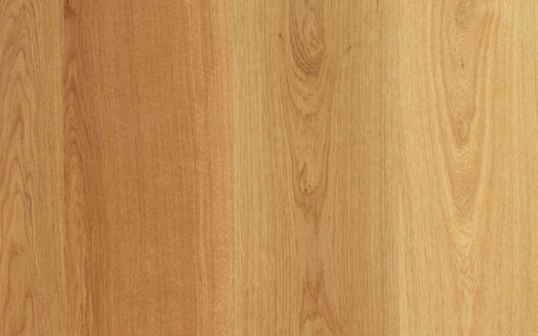 Tischplatte aus Eiche, ruhig